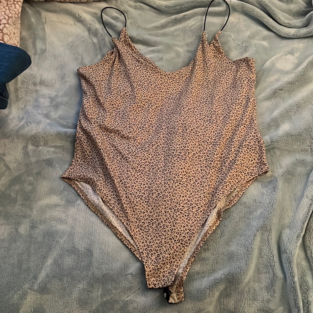 Gaze body suit